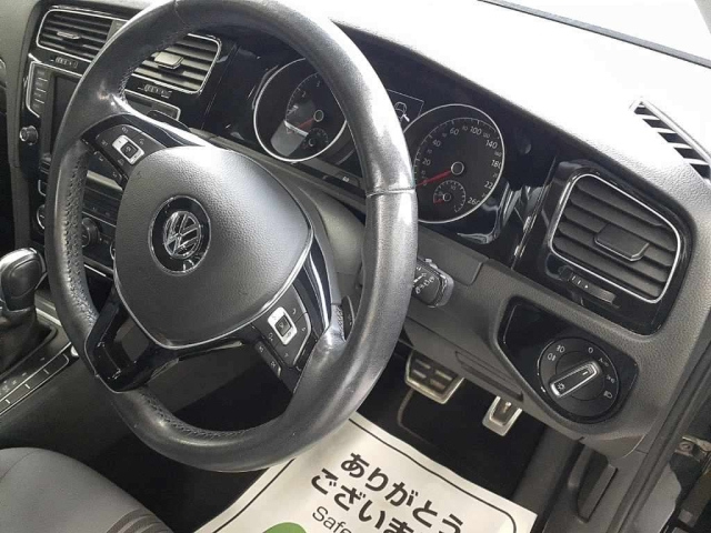 VOLKSWAGEN GOLF VARIANT 2016
