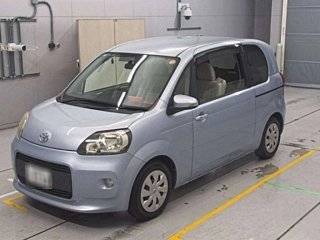 TOYOTA PORTE 2012