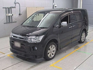 MITSUBISHI DELICA D5 2017