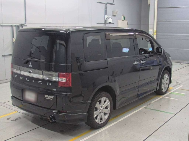 MITSUBISHI DELICA D5 2017
