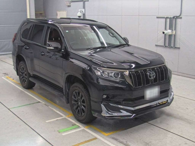 TOYOTA LAND CRUISER PRADO 2022