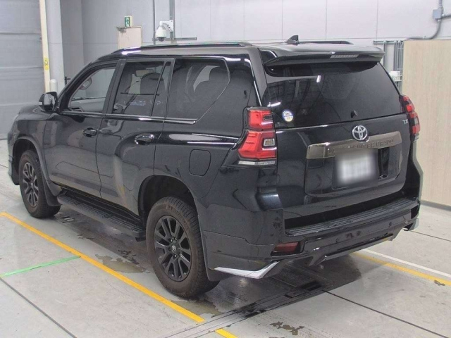 TOYOTA LAND CRUISER PRADO 2022