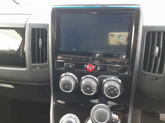 MITSUBISHI DELICA D5 2017