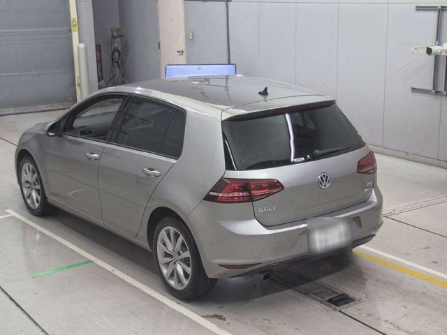 VOLKSWAGEN GOLF 2017