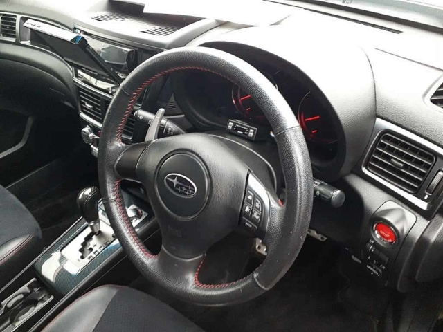 SUBARU EXIGA 2014