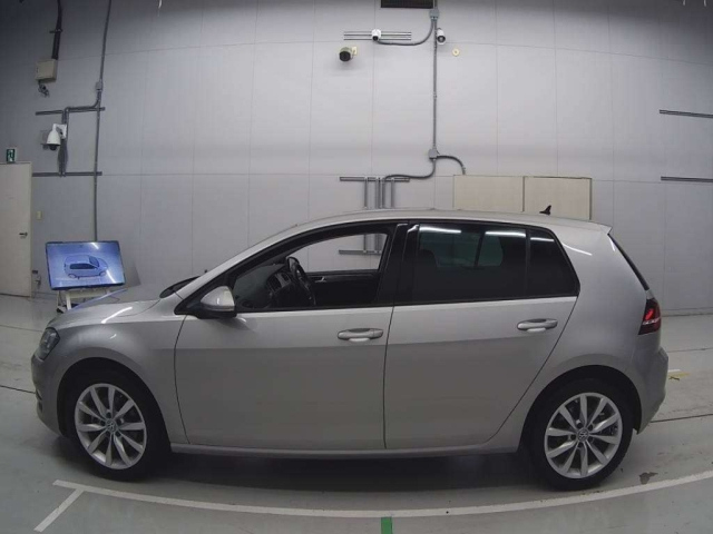 VOLKSWAGEN GOLF 2017