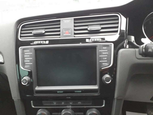 VOLKSWAGEN GOLF 2016