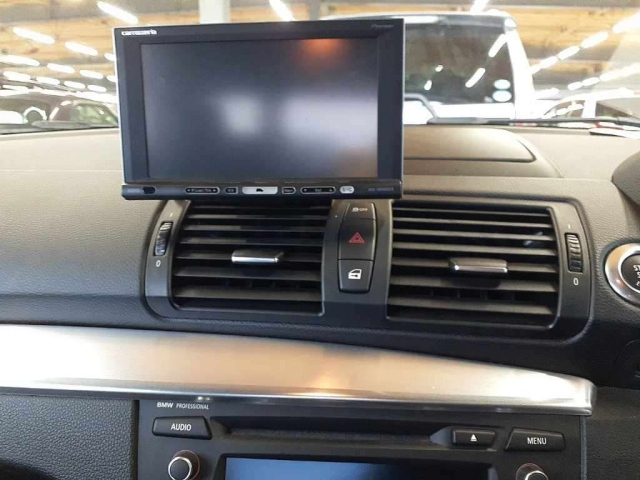 BMW 1 SERIES 2012