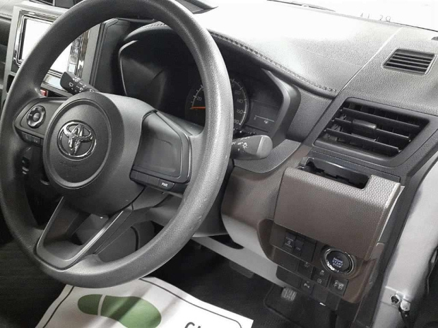 TOYOTA ROOMY 2023