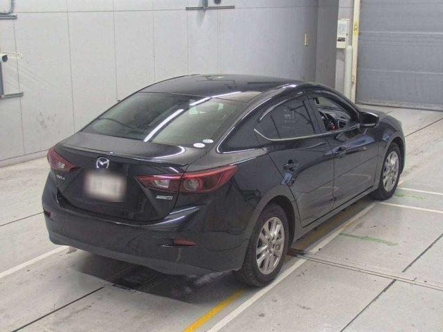 MAZDA AXELA 2017