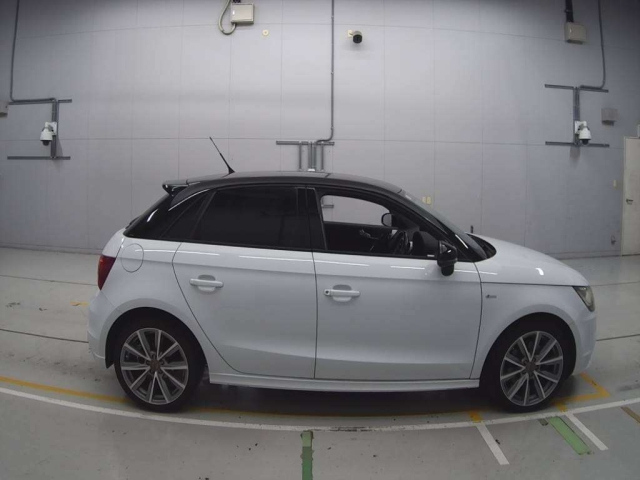 AUDI A1 2013