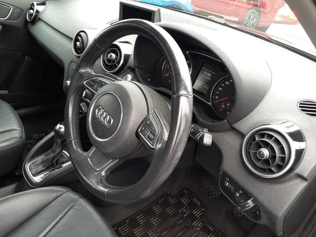 AUDI A1 2012