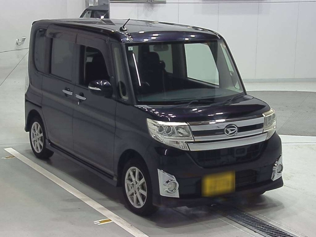 DAIHATSU TANTO 2014
