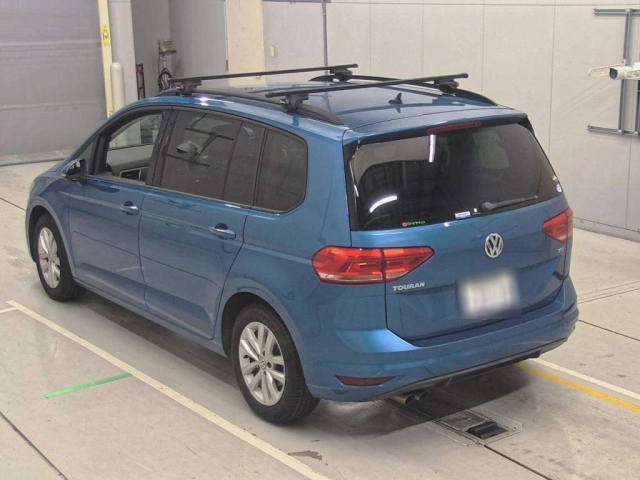 VOLKSWAGEN GOLF TOURAN 2016