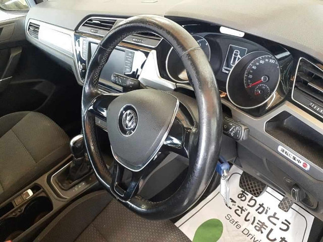 VOLKSWAGEN GOLF TOURAN 2016