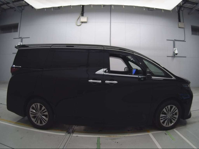 TOYOTA ALPHARD 2023