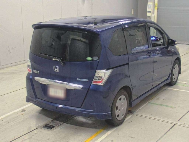 HONDA FREED 2013