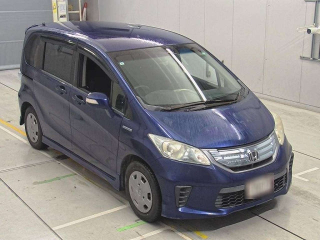 HONDA FREED 2013