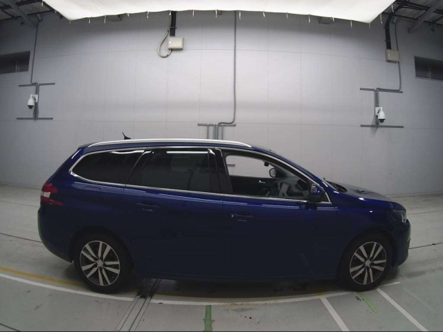 PEUGEOT 308 2017