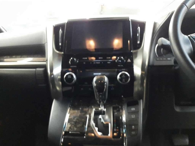 TOYOTA ALPHARD 2022