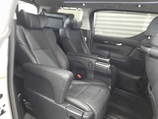 TOYOTA VELLFIRE 2018