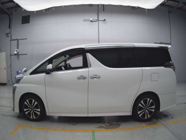 TOYOTA VELLFIRE 2018