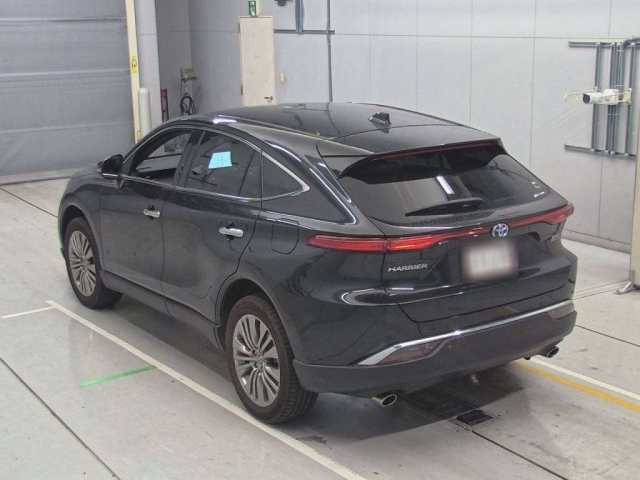 TOYOTA HARRIER 2022