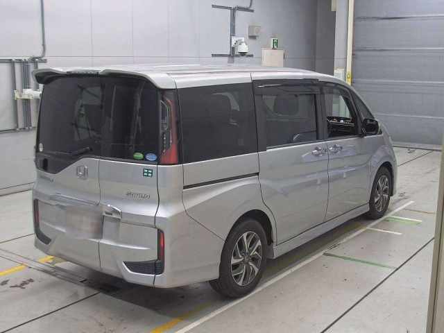 HONDA STEP WAGON 2015
