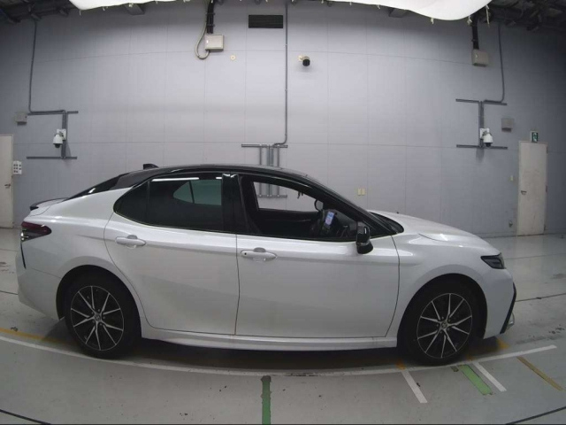 TOYOTA CAMRY 2023