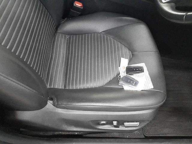 TOYOTA CAMRY 2023