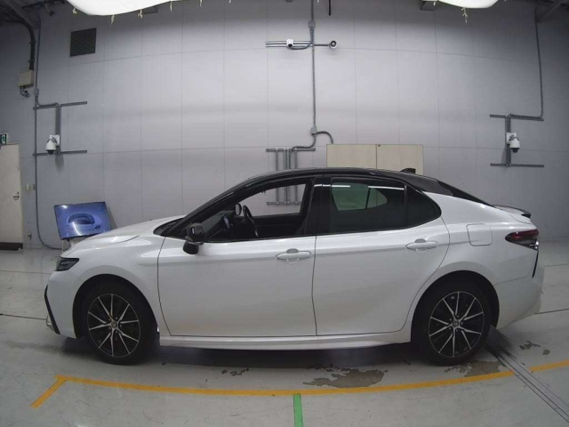 TOYOTA CAMRY 2023