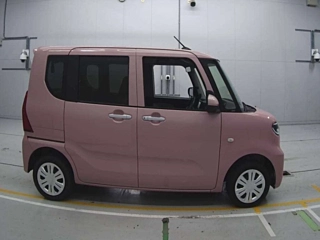 DAIHATSU TANTO 2021