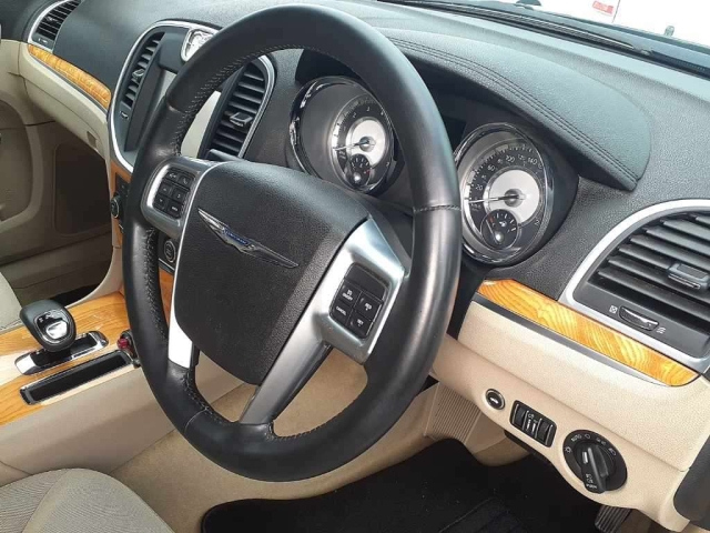 CHRYSLER 300 2014