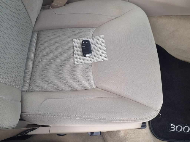 CHRYSLER 300 2014