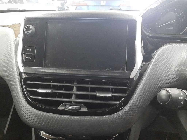 PEUGEOT 208 2017