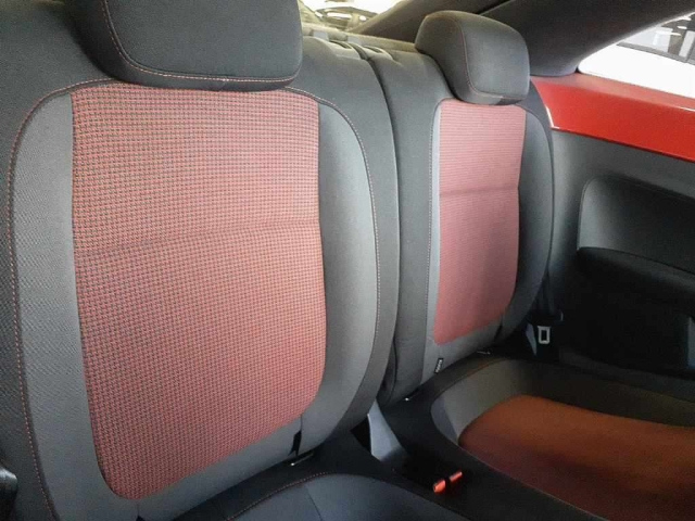 VOLKSWAGEN THE BEETLE 2015
