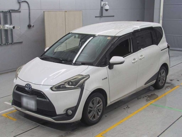 TOYOTA SIENTA 2015
