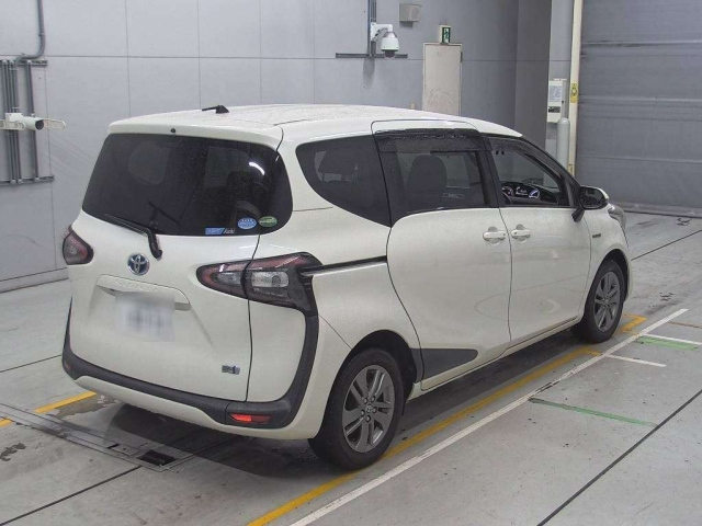 TOYOTA SIENTA 2015