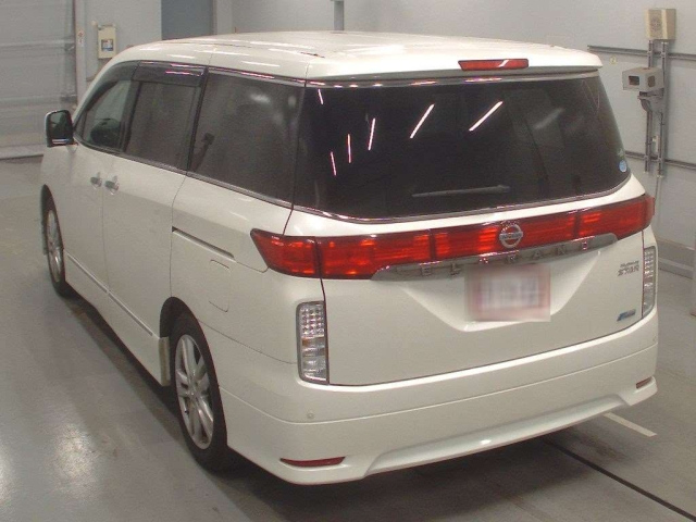 NISSAN ELGRAND 2013
