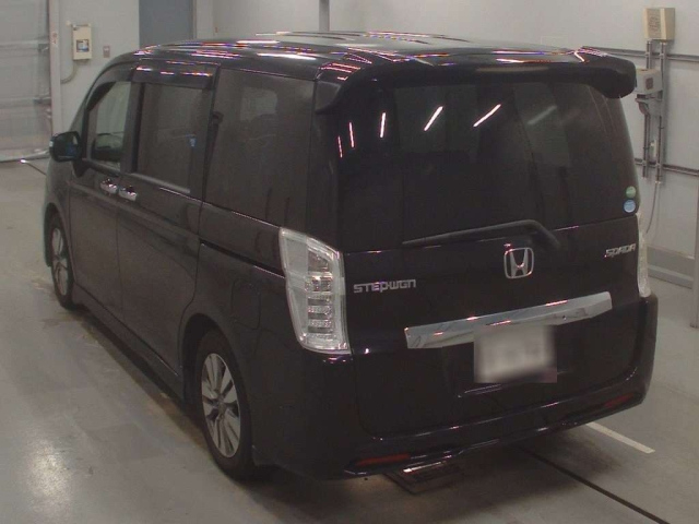 HONDA STEP WAGON 2012