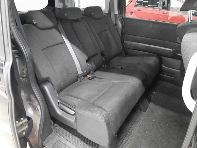 HONDA STEP WAGON 2012