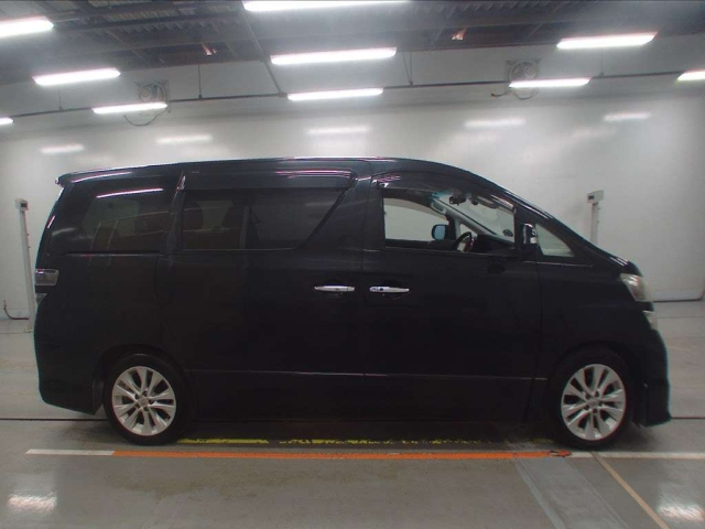 TOYOTA VELLFIRE 2008