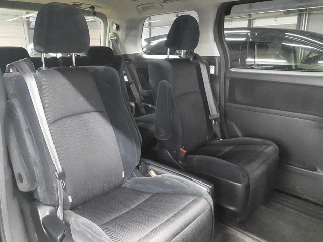 TOYOTA VELLFIRE 2008