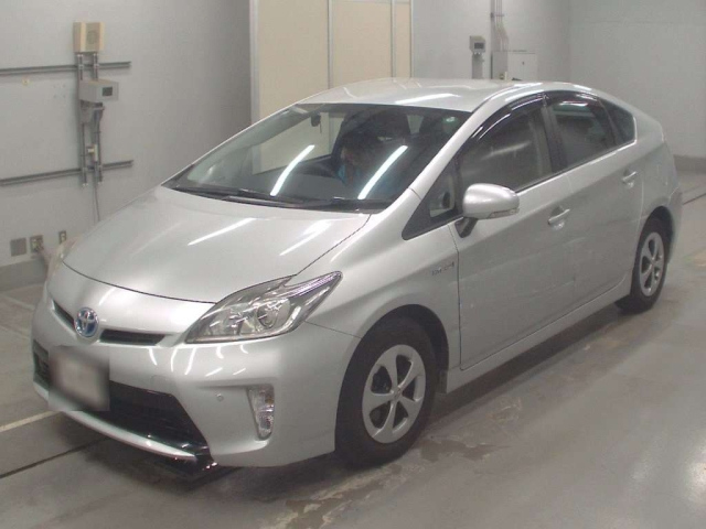 TOYOTA PRIUS 2013