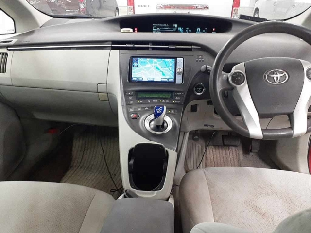 TOYOTA PRIUS 2010