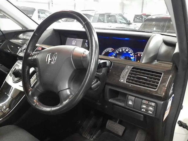 HONDA ELYSION 2011