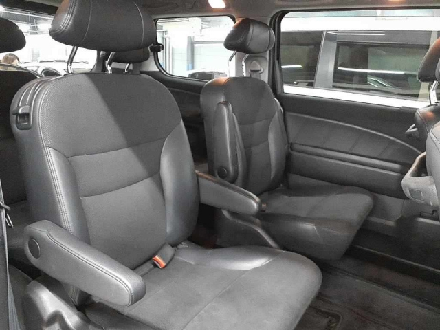 HONDA ELYSION 2011