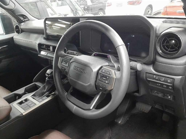 TOYOTA LAND CRUISER 2024
