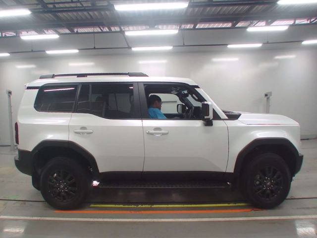 TOYOTA LAND CRUISER 2025