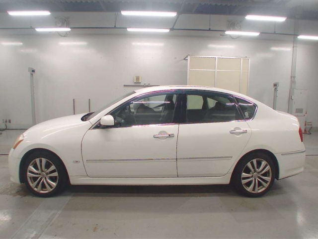 NISSAN FUGA 2009